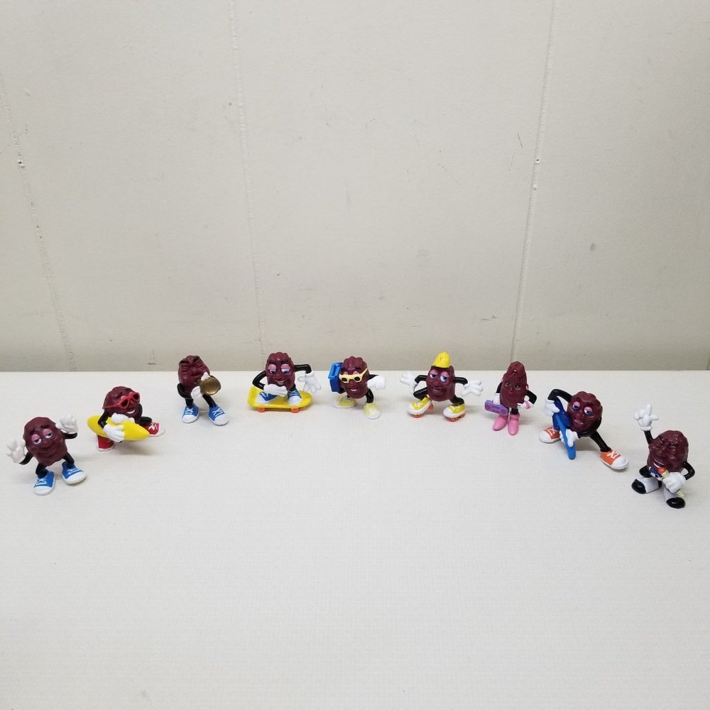 9 California Raisins Figurine Lot Plastic Figures 1980s Display Groovy Hippie